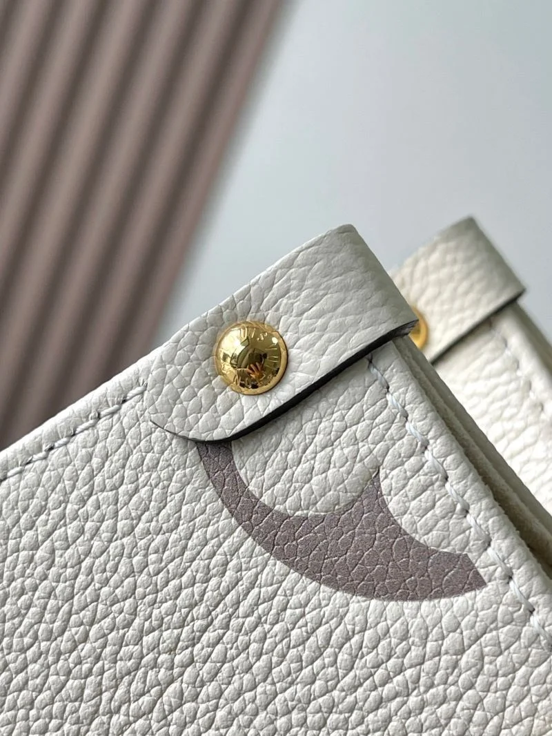Louis Vuitton Shopping Bags Unisex 39473