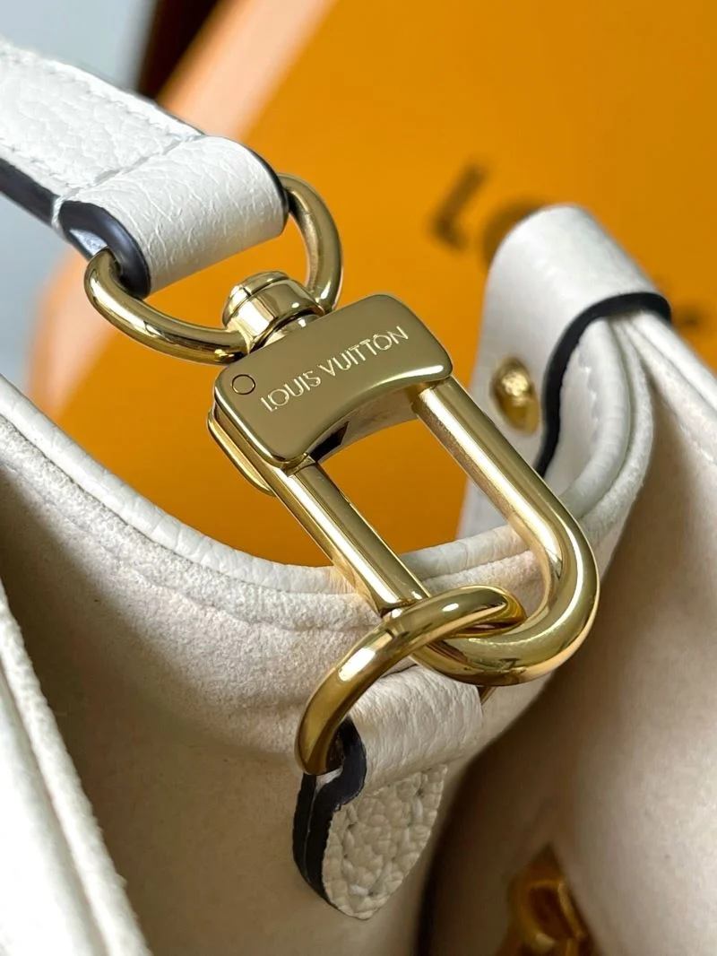 Louis Vuitton Shopping Bags Unisex 39473