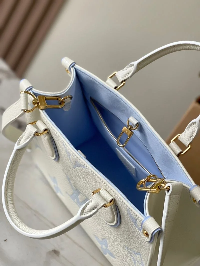 ModernLook Louis Vuitton Shopping Bags 39471