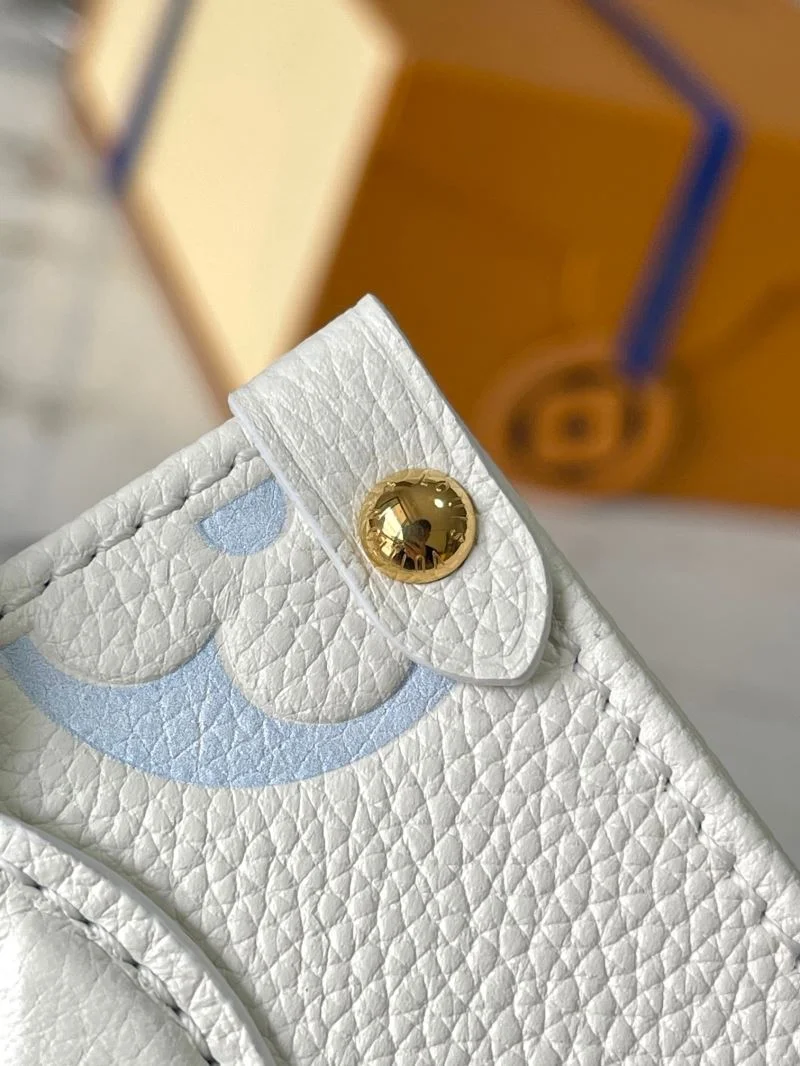 Louis Vuitton Shopping Bags Sophisticated 39444