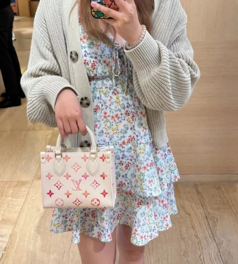 OdorResistant Louis Vuitton Shopping Bags 39466