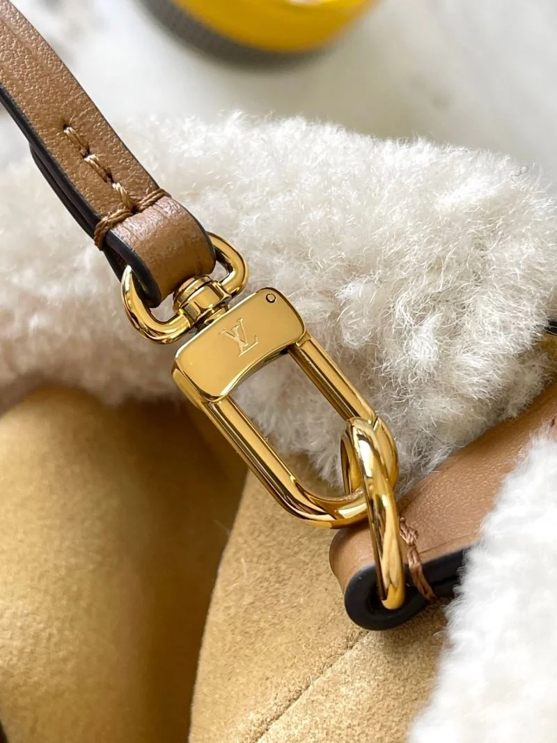 NewStyle Louis Vuitton Shopping Bags 39440