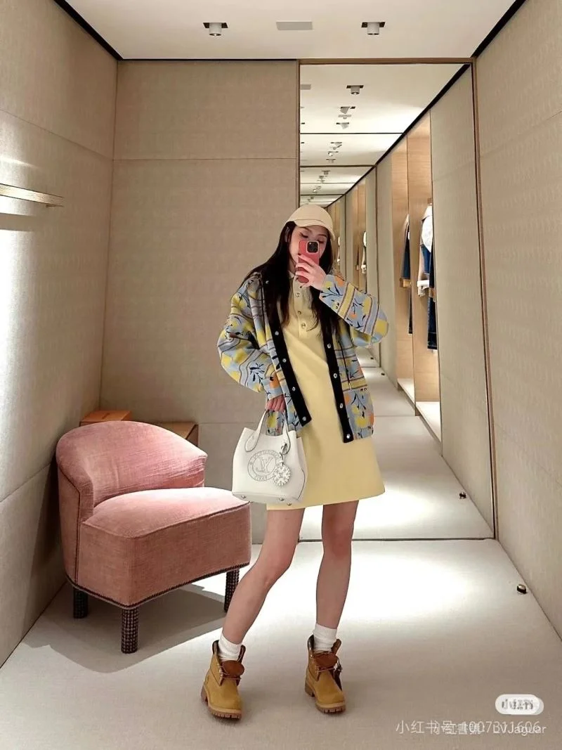 Louis Vuitton Shopping Bags WrinkleFree 39434