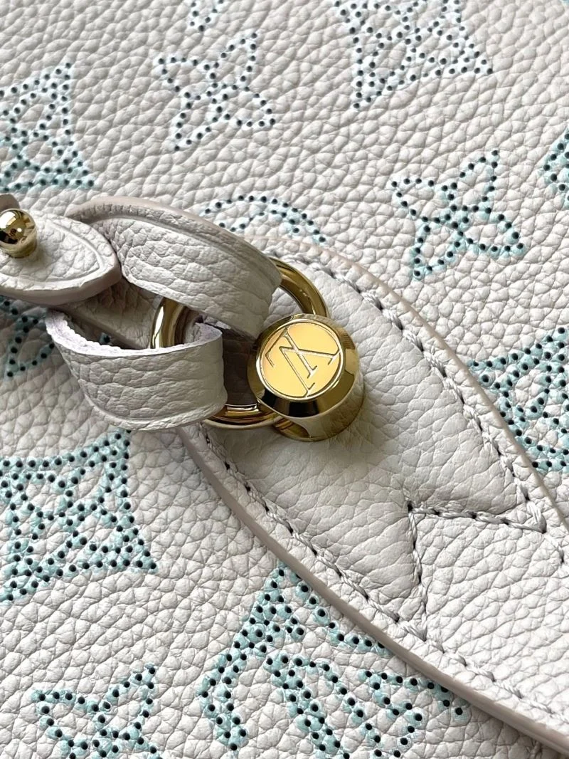 Louis Vuitton Shopping Bags Timeless 39447