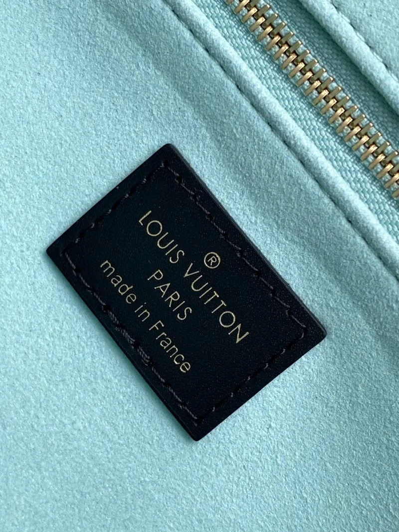 SmoothTexture Louis Vuitton Shopping Bags 39425