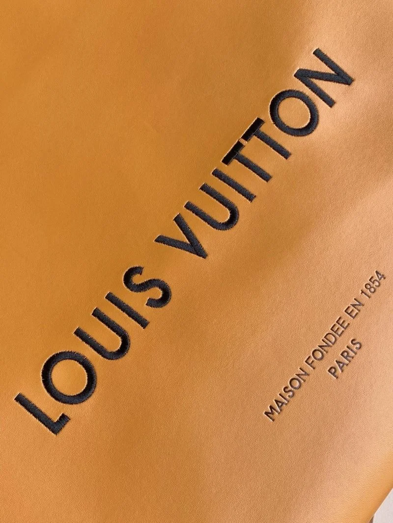 ModernLook Louis Vuitton Shopping Bags 39417