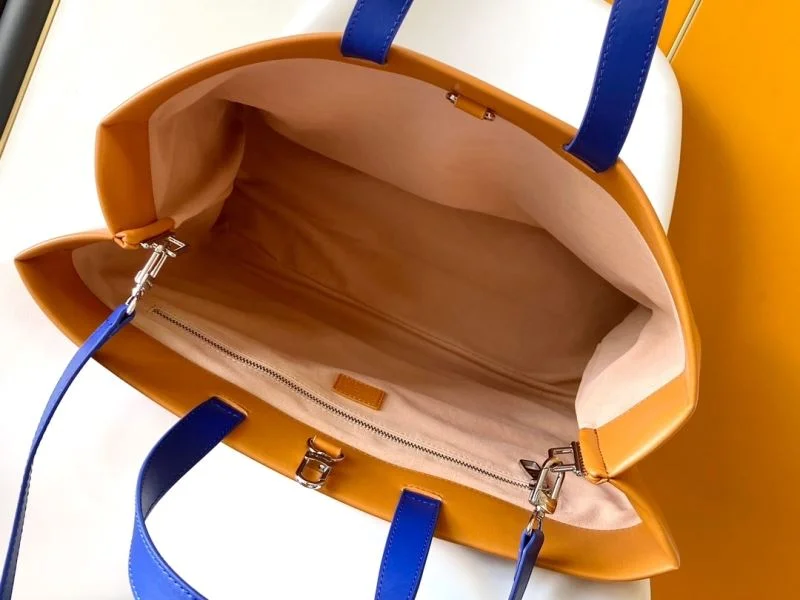 ModernLook Louis Vuitton Shopping Bags 39417