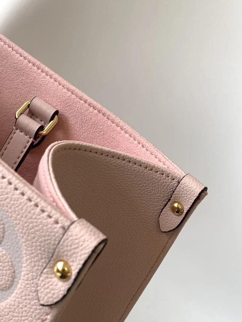 RelaxedFit Louis Vuitton Shopping Bags 39435