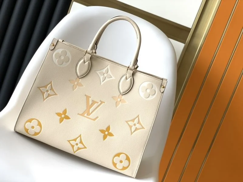 EyeCatching Louis Vuitton Shopping Bags 39436