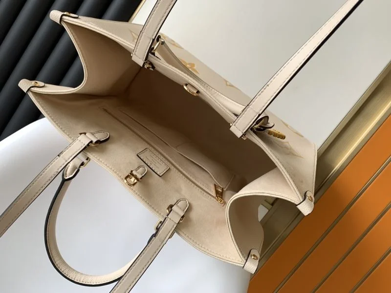EyeCatching Louis Vuitton Shopping Bags 39436