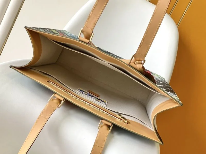 Functional Louis Vuitton Shopping Bags 39135