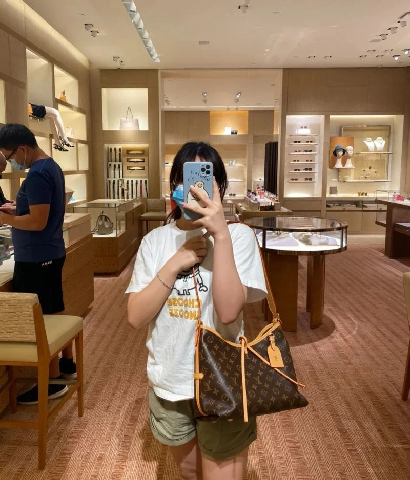 MultiPurpose Louis Vuitton Shopping Bags 39129