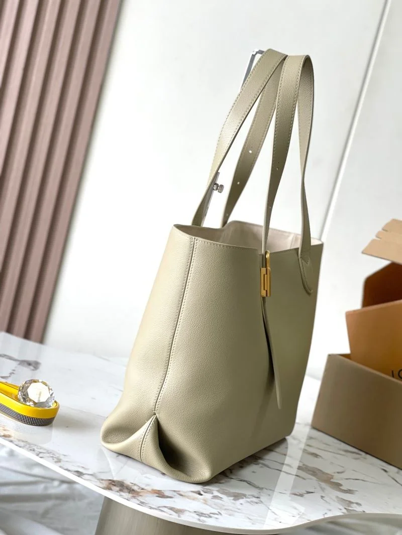 Louis Vuitton Shopping Bags Trendsetting 39149