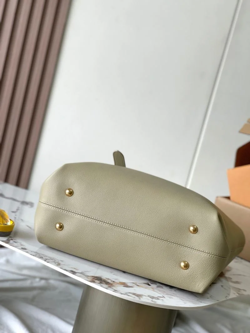 Louis Vuitton Shopping Bags Trendsetting 39149