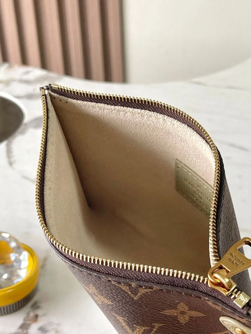 Louis Vuitton Shopping Bags Trendsetting 39149