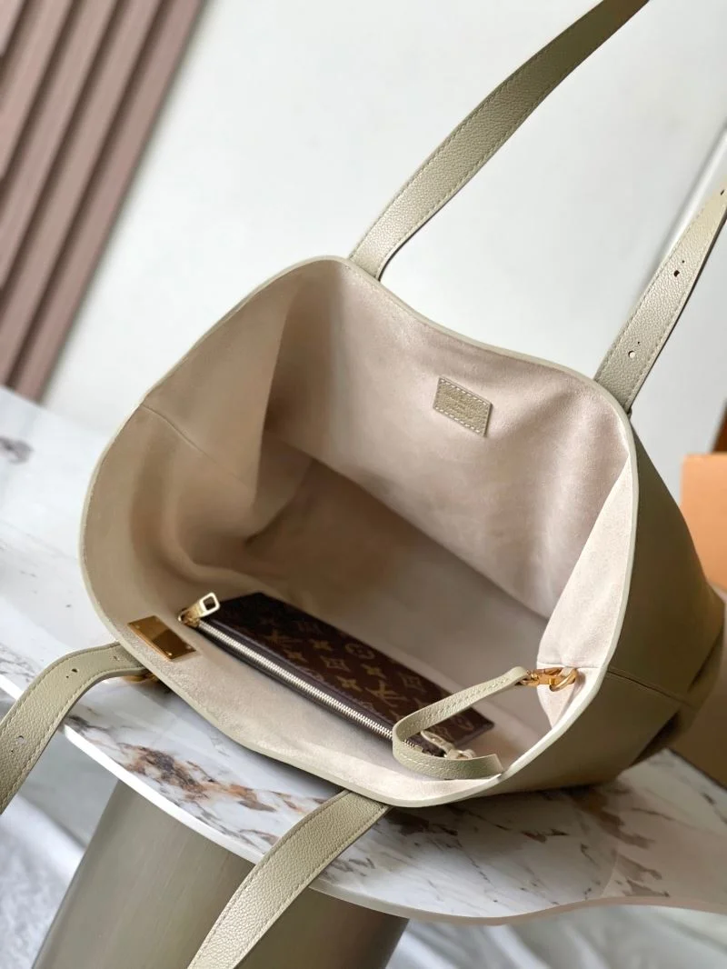Louis Vuitton Shopping Bags Trendsetting 39149
