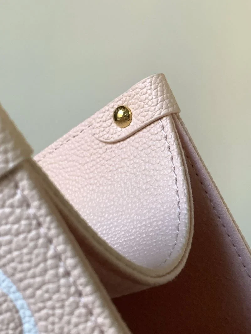 Louis Vuitton Shopping Bags SportInspired 39126