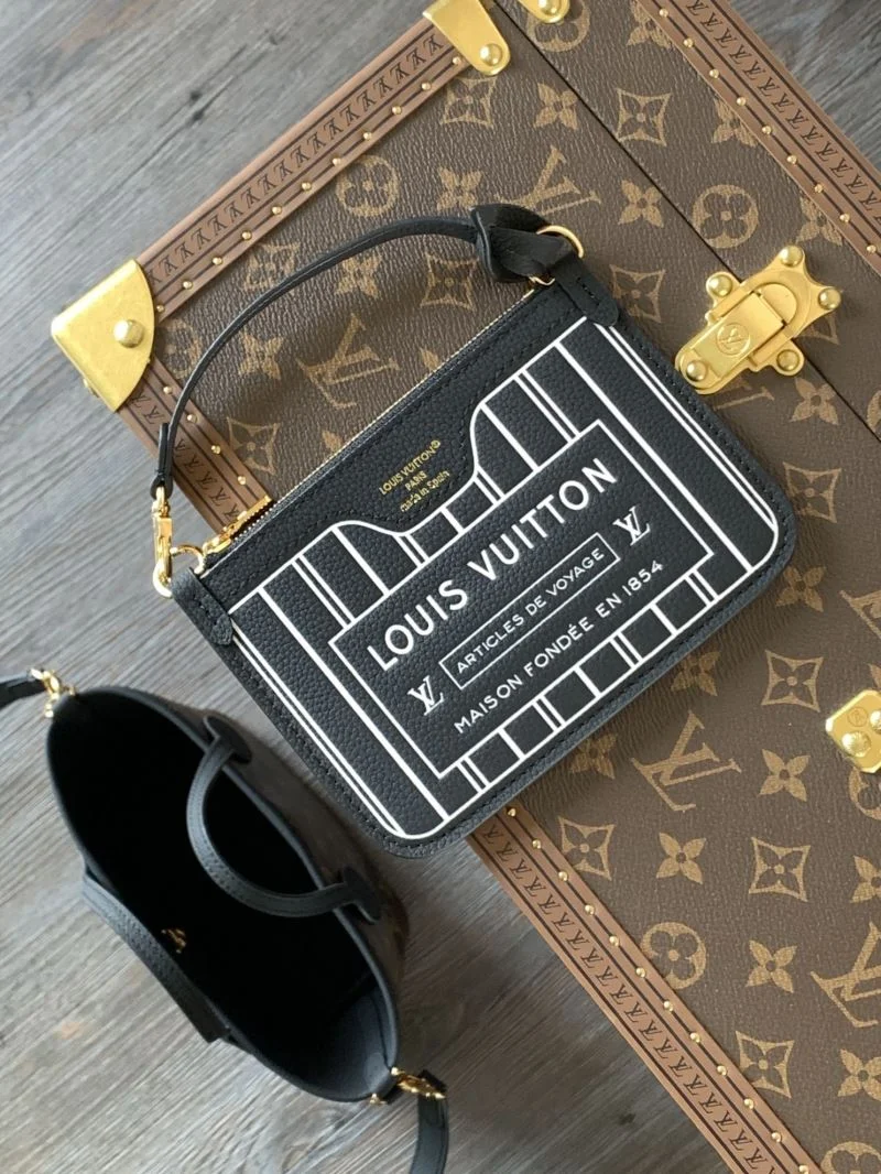 Durable Louis Vuitton Shopping Bags 39144