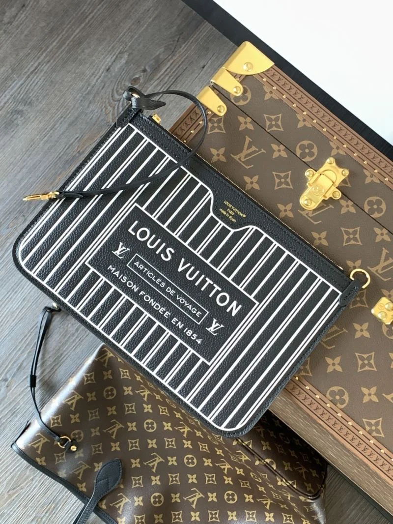 Comfortable Louis Vuitton Shopping Bags 39120