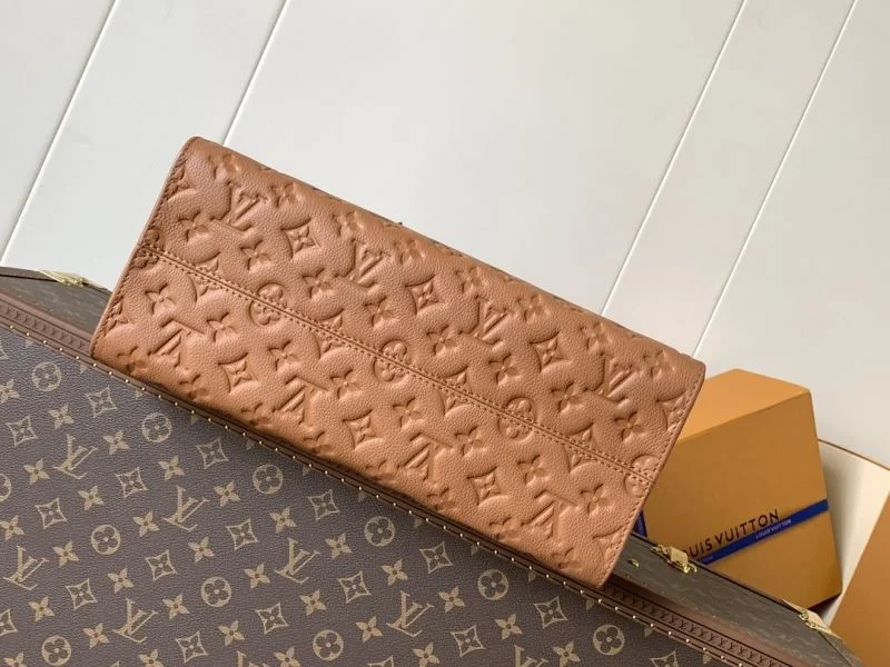 Louis Vuitton Shopping Bags StreetReady 39141