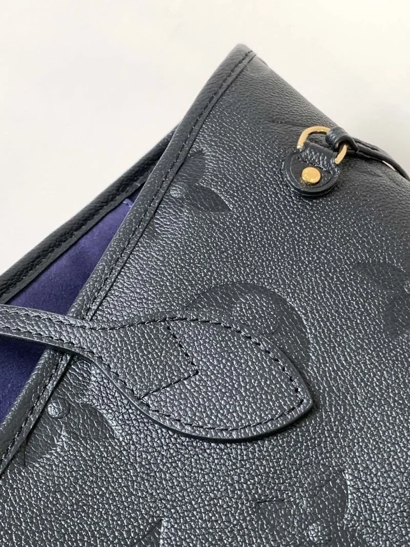 Fashionable Louis Vuitton Shopping Bags 39119