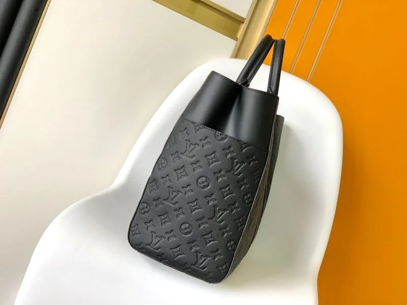 Comfortable Louis Vuitton Shopping Bags 39133