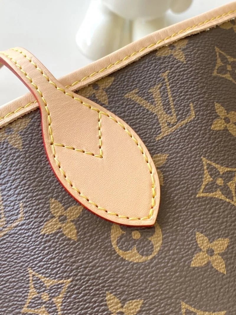 Durable Louis Vuitton Shopping Bags 38978