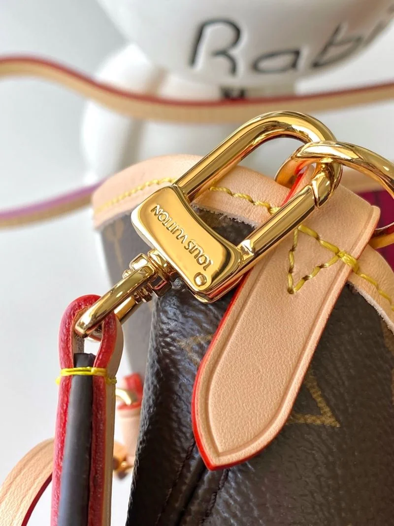 Durable Louis Vuitton Shopping Bags 38978