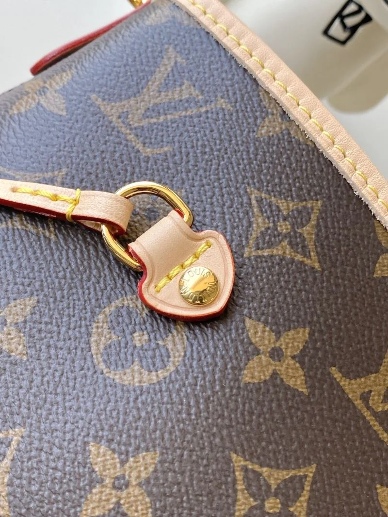 GoAnywhere Louis Vuitton Shopping Bags 38991