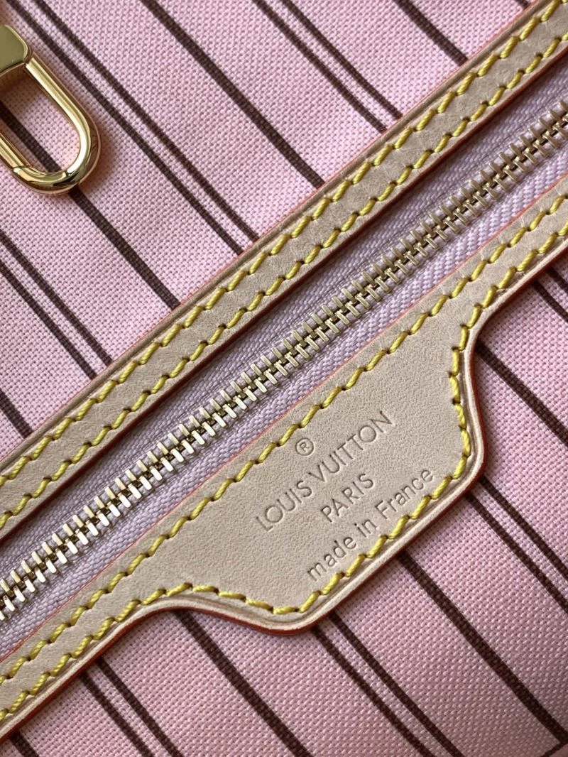 Louis Vuitton Shopping Bags WeatherProof 38980