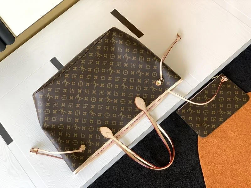 Louis Vuitton Shopping Bags WeatherProof 38980