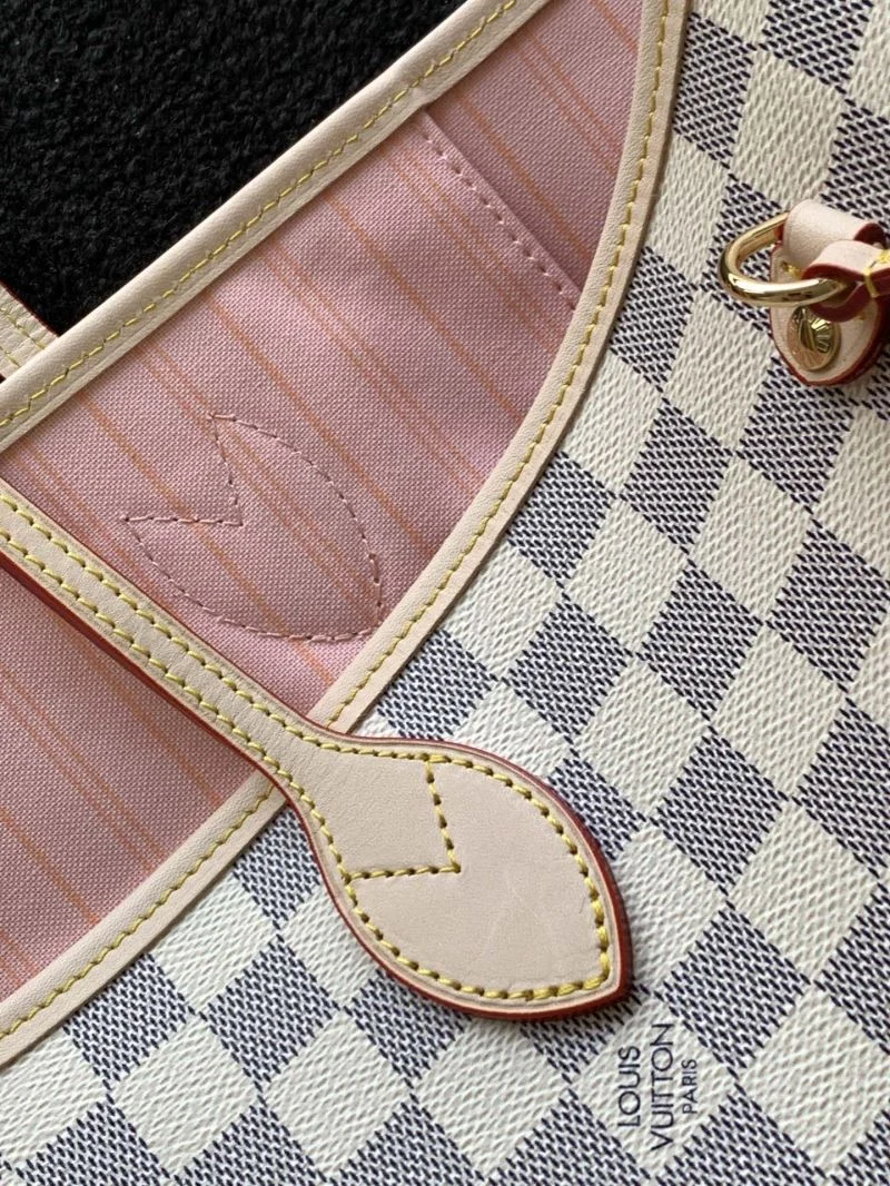 Stylish Louis Vuitton Shopping Bags 38962