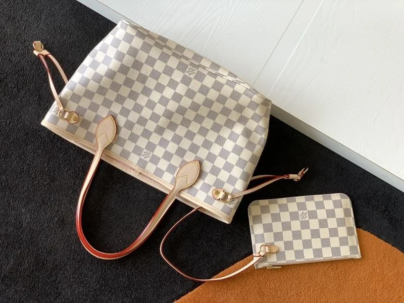 WaterResistant Louis Vuitton Shopping Bags 38959