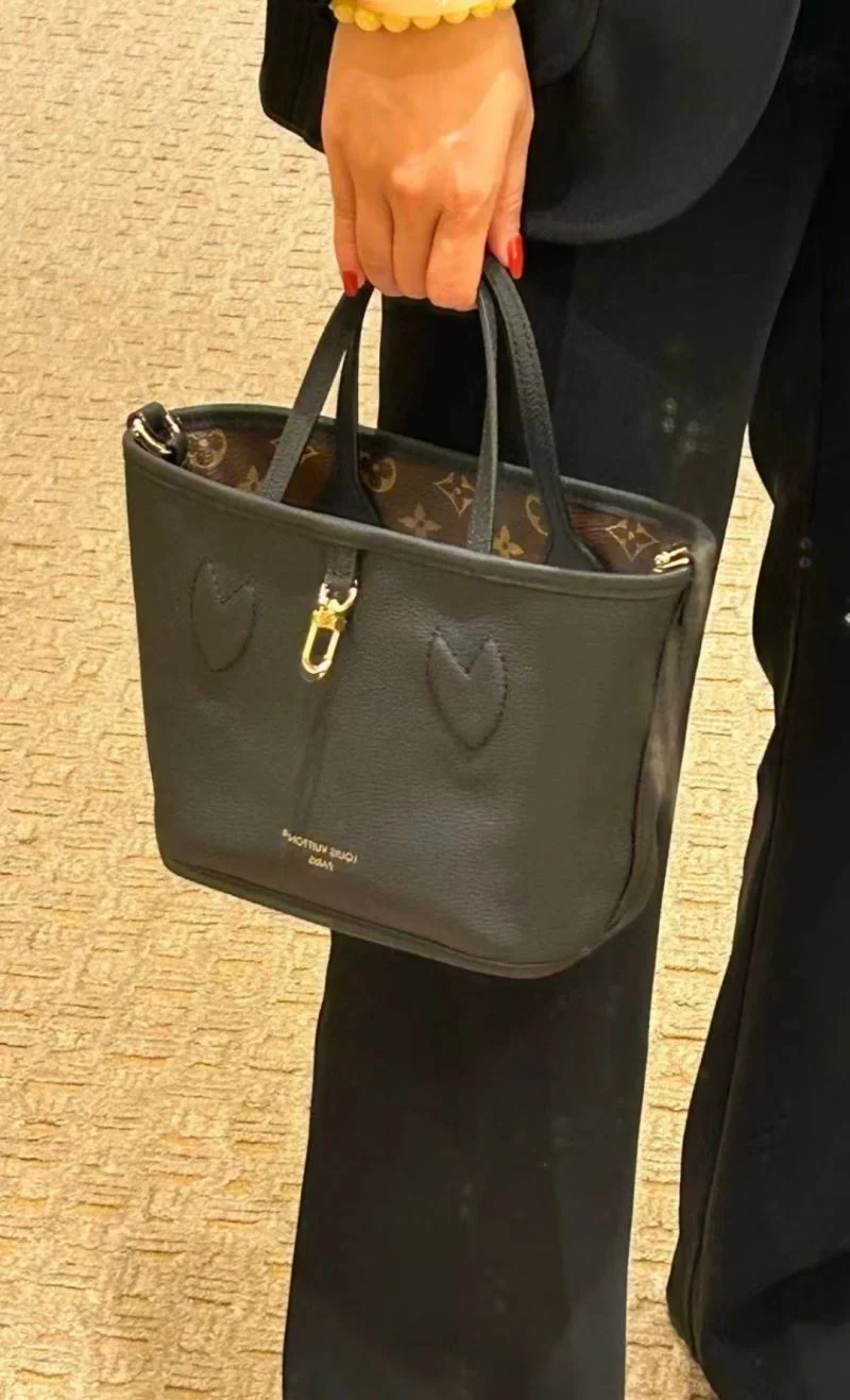 Louis Vuitton Shopping Bags Elegant 38874