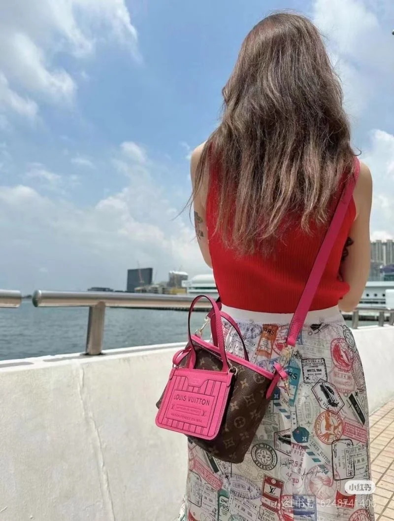 AllSeason Louis Vuitton Shopping Bags 38884