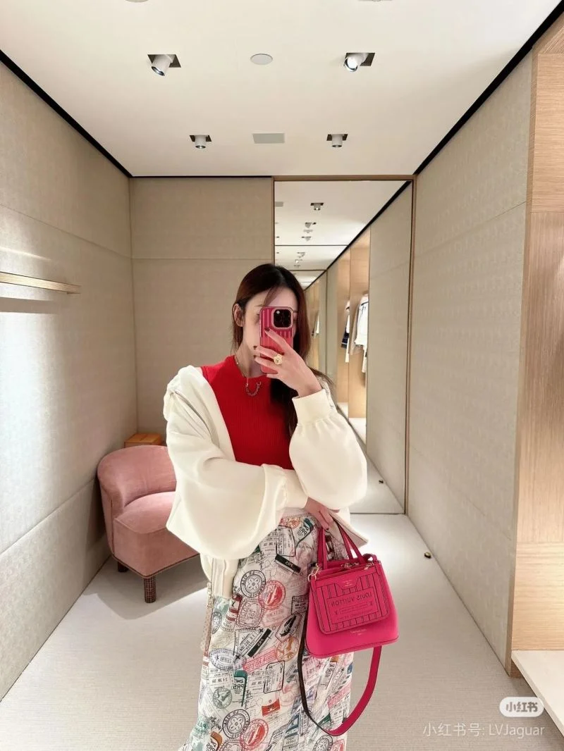 AllSeason Louis Vuitton Shopping Bags 38884