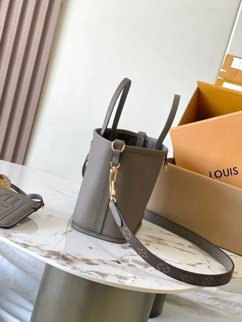 Attractive Louis Vuitton Shopping Bags 38883