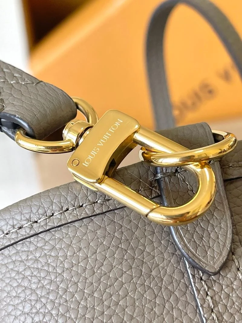 Attractive Louis Vuitton Shopping Bags 38883