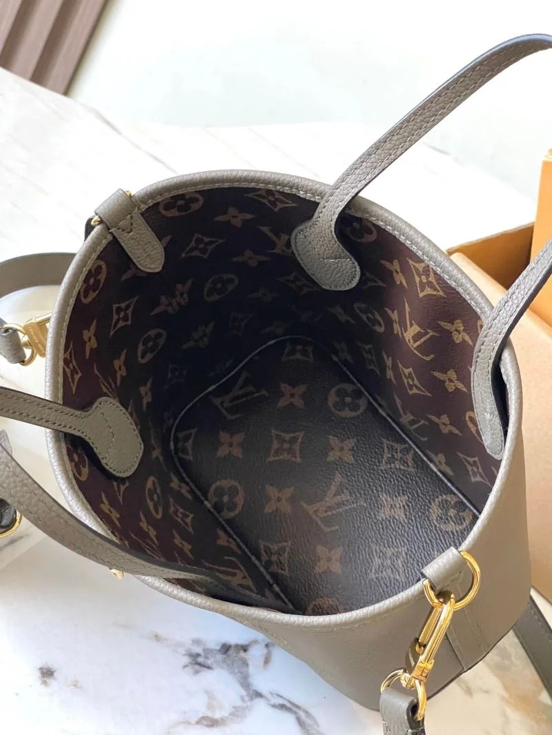 Attractive Louis Vuitton Shopping Bags 38883