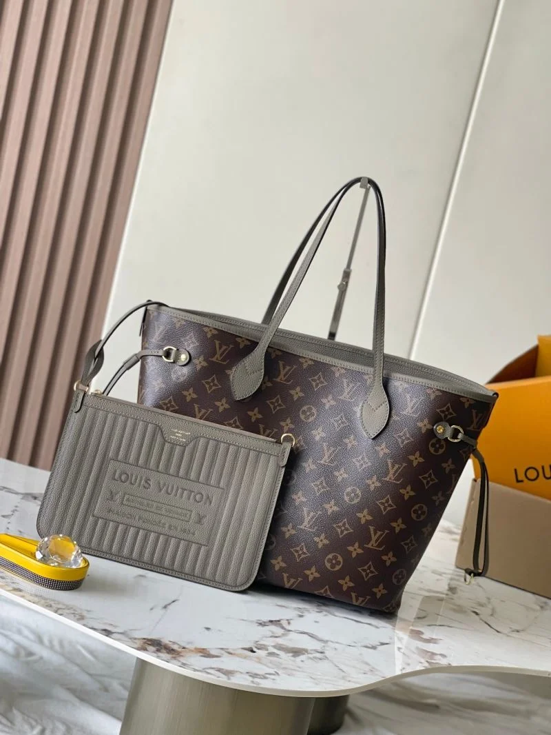 WaterResistant Louis Vuitton Shopping Bags 38890