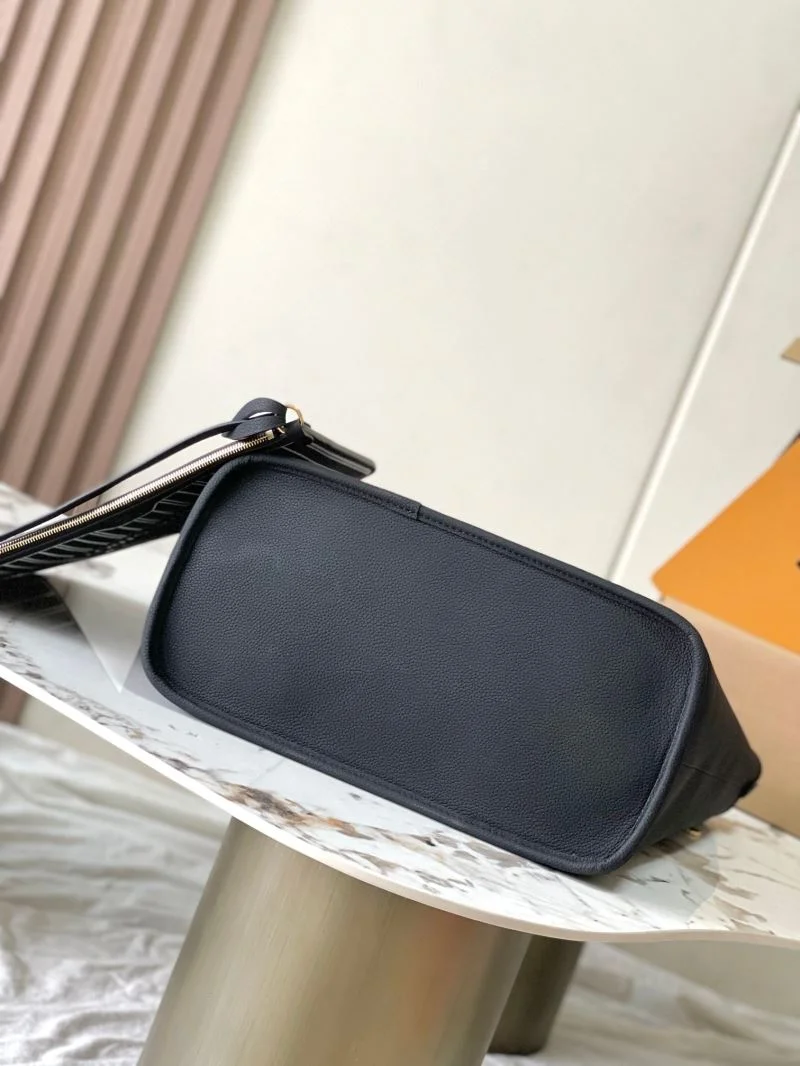 Louis Vuitton Shopping Bags Comfortable 38858