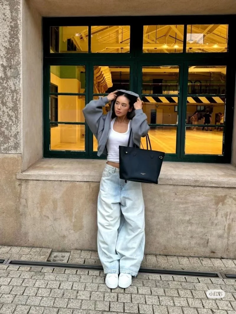 Louis Vuitton Shopping Bags Comfortable 38858