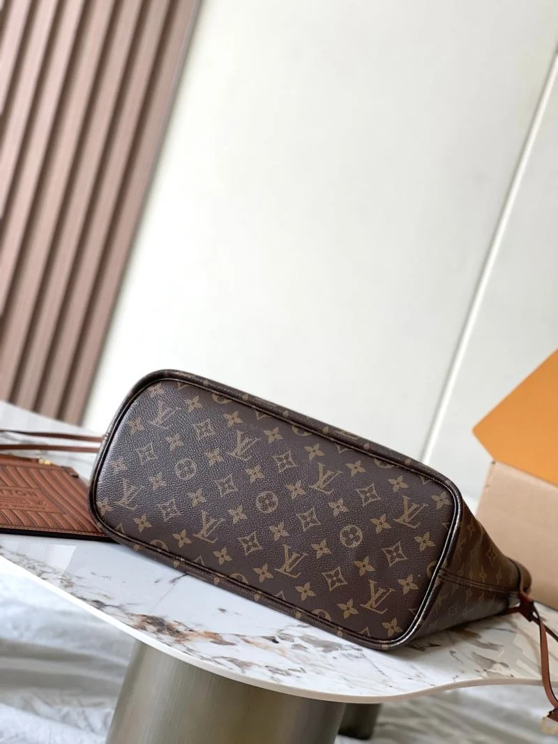 Soft Louis Vuitton Shopping Bags 38870