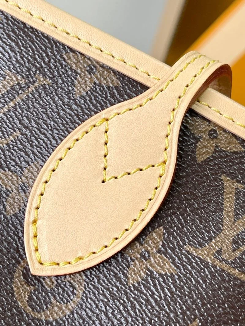 Louis Vuitton Shopping Bags Sporty 38872