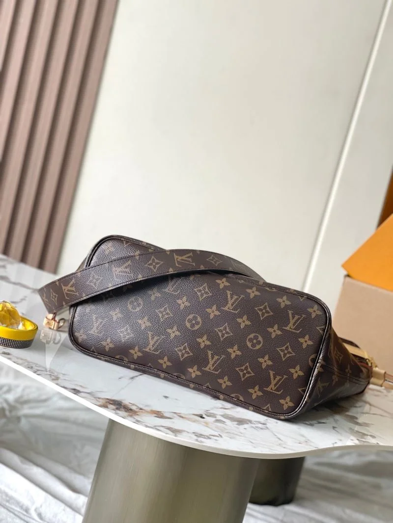 EasyMatch Louis Vuitton Shopping Bags 38847