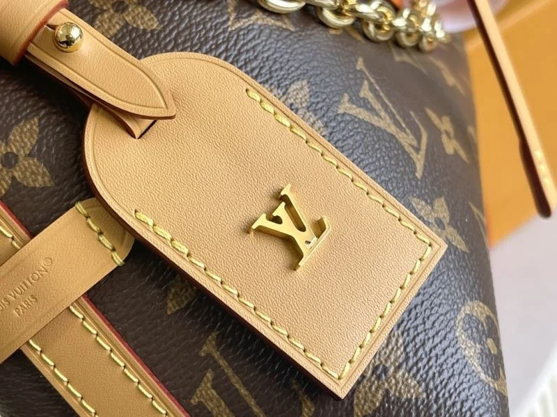 Flexible Louis Vuitton Shopping Bags 38839