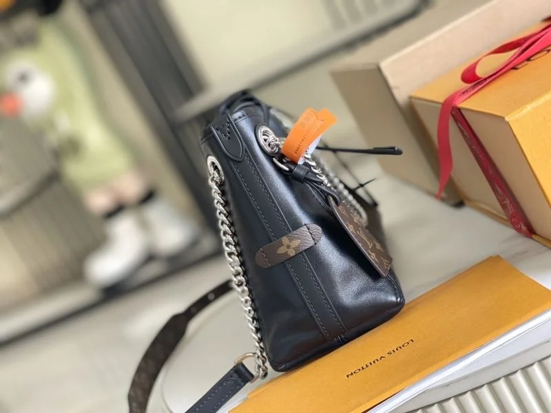 Louis Vuitton Shopping Bags Unisex 38843
