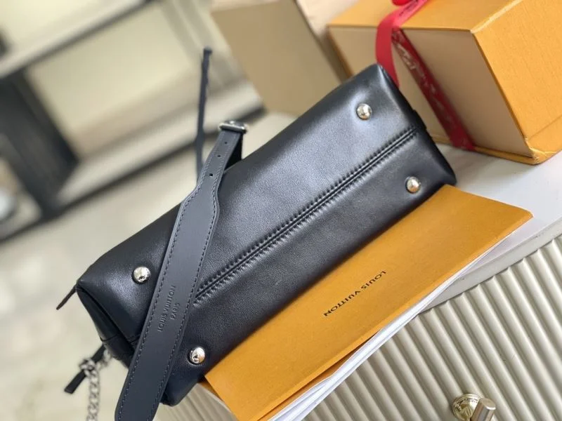 Louis Vuitton Shopping Bags Unisex 38843