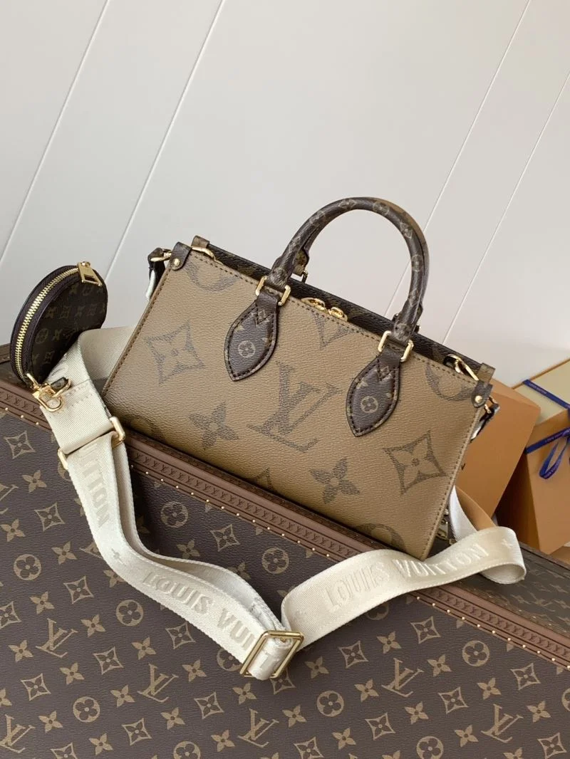Compact Louis Vuitton Shopping Bags 38845