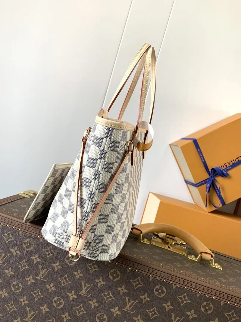 Breathable Louis Vuitton Shopping Bags 38836